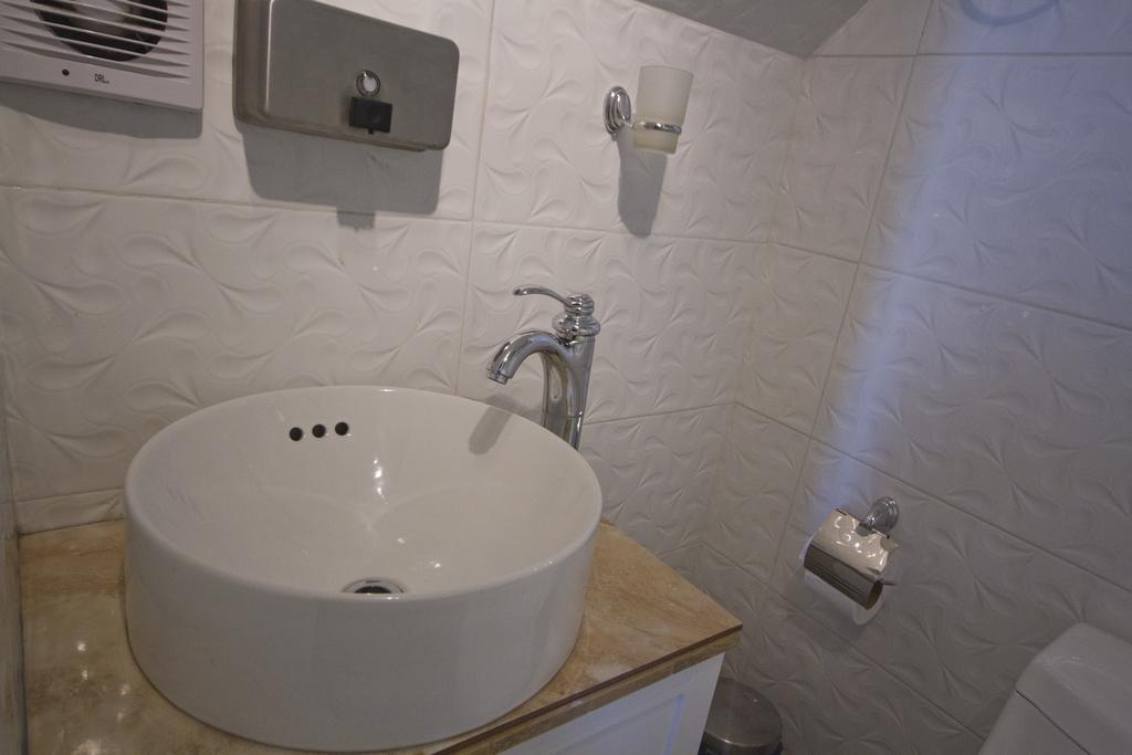 Brighton Hotel 3*