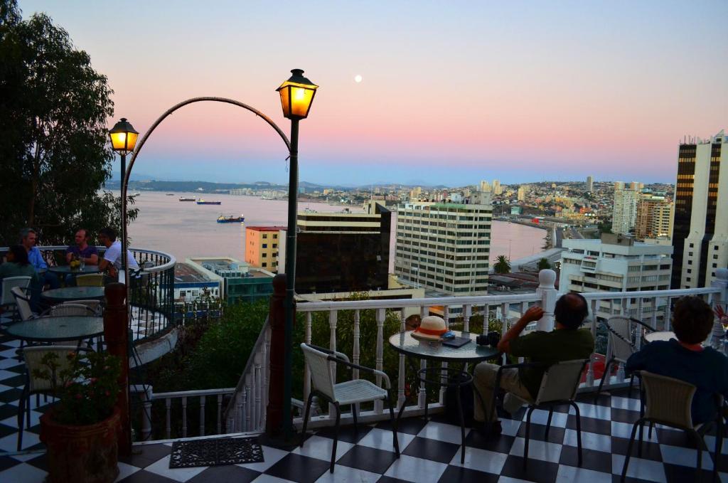 Hotel Brighton 3*